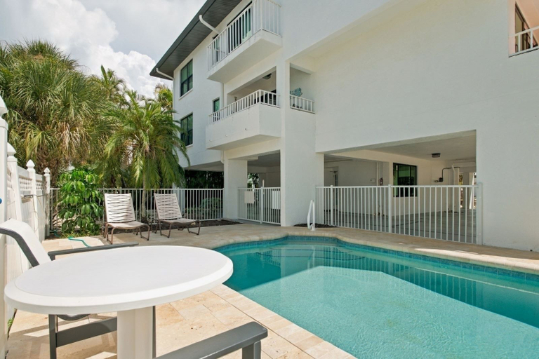 Sport & Beauty 5, Hidden Pearl 2 Bedroom Home by RedAwning, Manatee
