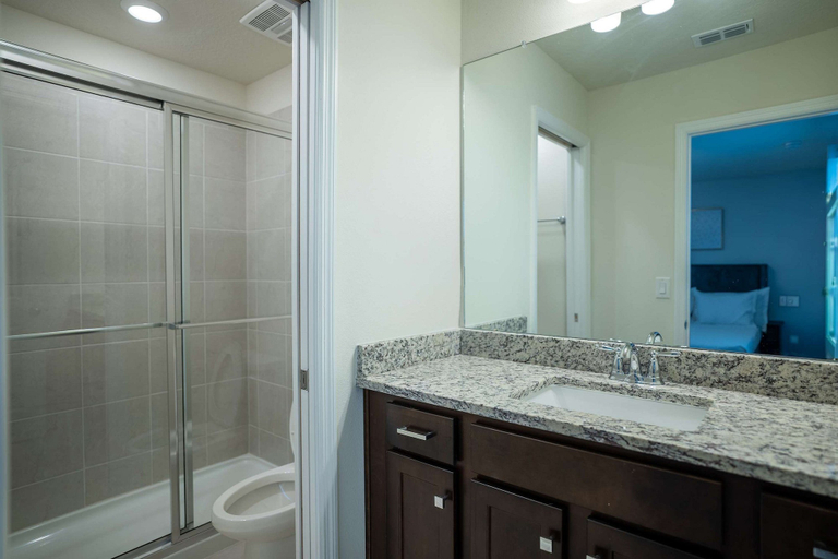 Others 5, 0BR Windsor Cay Home w/ Pool, Lake