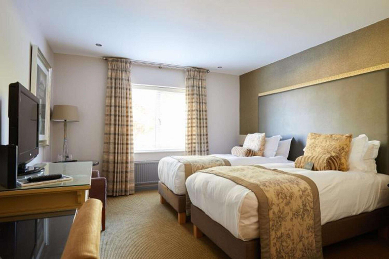Bedroom 3, Woughton House Hotel, Worldhotels Distinctive, Milton Keynes