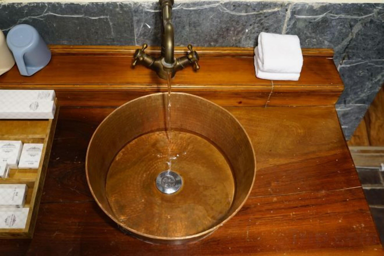 Bathroom 3, Old Yard Inn, Dêqên Tibetan