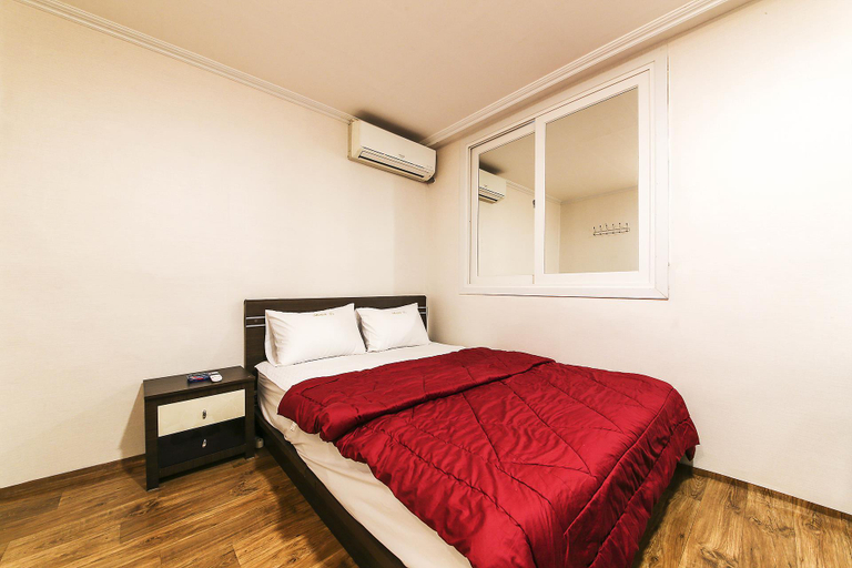 Bedroom 4, Miryang Sky, Miryang