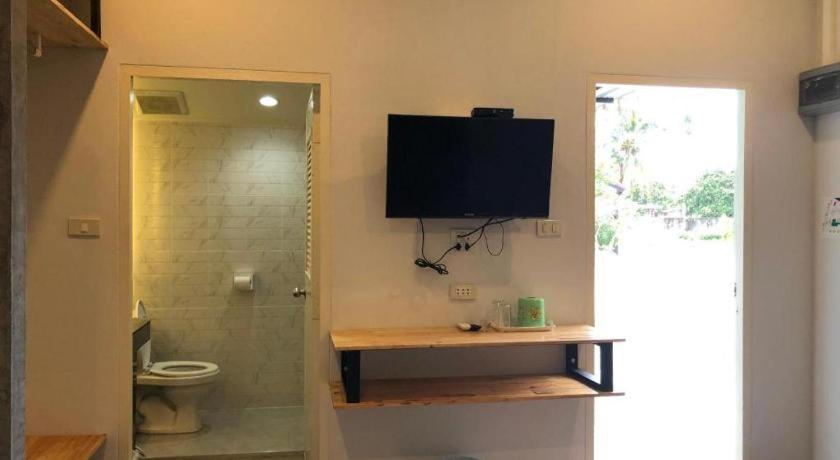 Bathroom 3, CoCo Tree Resort, Thap Sakae