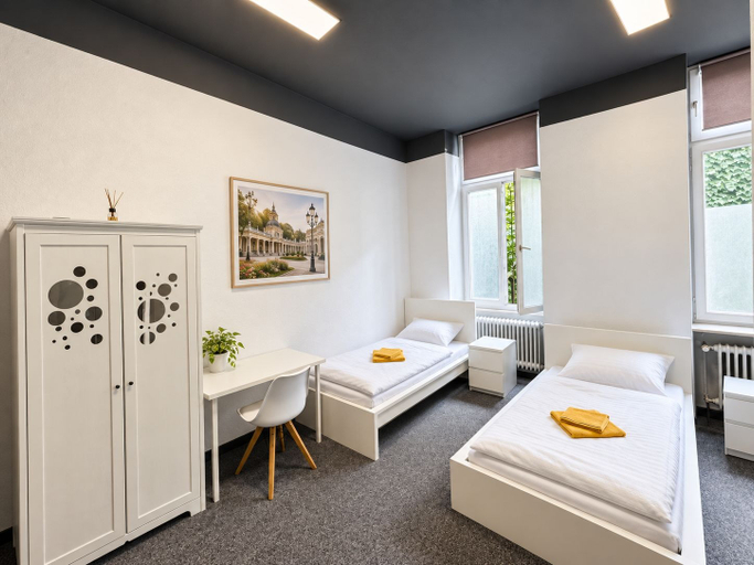 Bedroom 2, Gästehaus Ermar, Baden-Baden