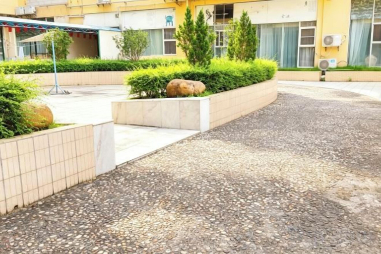 Exterior & Views 2, Wangchao Business Hotel, Beihai