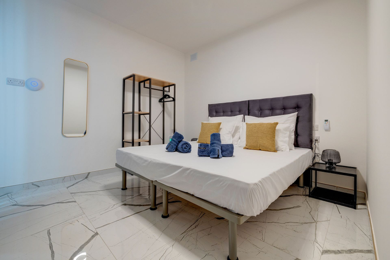 Others 2, Stylish 3BR Maisonette by the Promenade