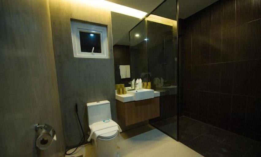 Bathroom, The First Islatel, Alaminos City