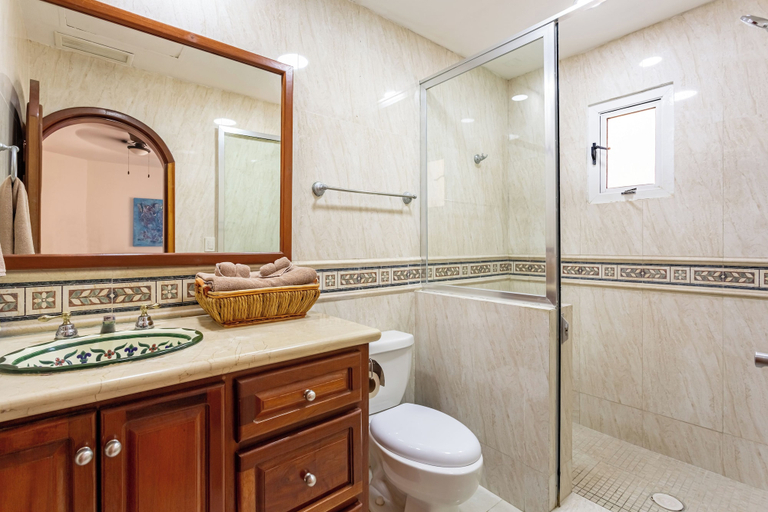 Bathroom 3, Aventuras Club Lagoon, Cozumel