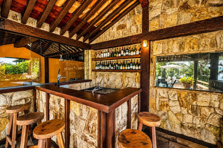 Food & Drinks 5, Bz81 Pé na areia na Praia da Ferradura, Armação dos Búzios