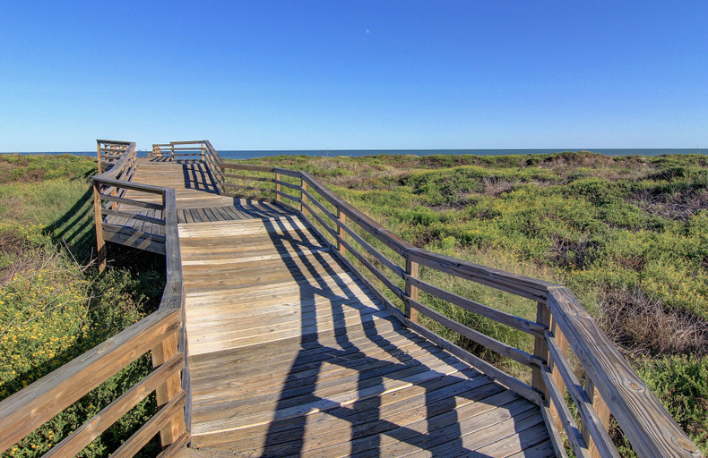 Others 3, All Decked Out by Silver Sands Vacation Rentals, Nueces