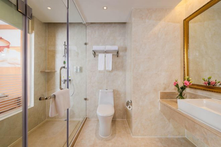 Bathroom 4, Vienna International Hotel (Beihai Hepu Hesi Shougang Branch), Beihai