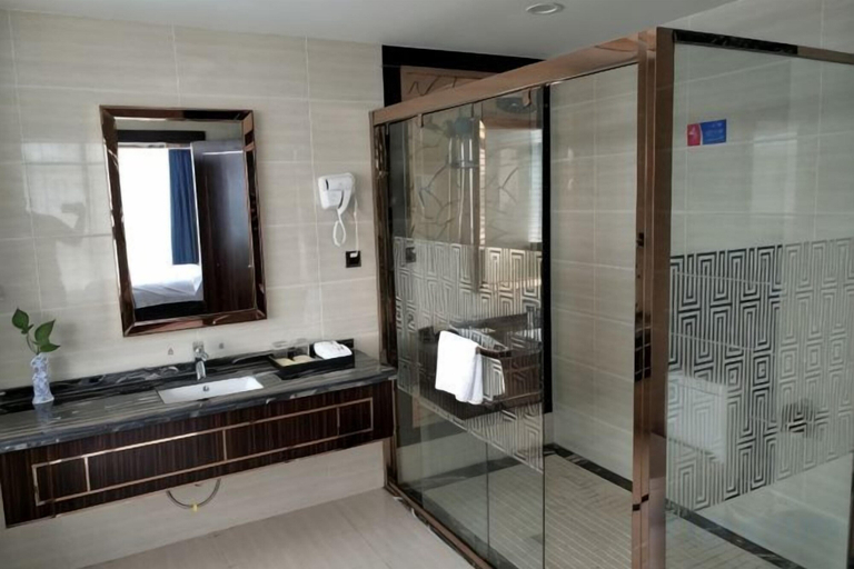 Bathroom 4, Bohao Hotel, Zunyi