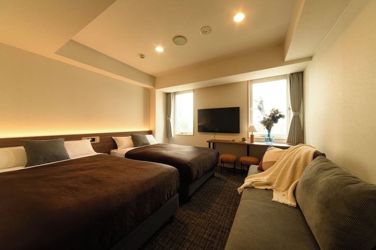 Bedroom 1, Hotel Sho Sapporo (ParkSide Hotel), Sapporo