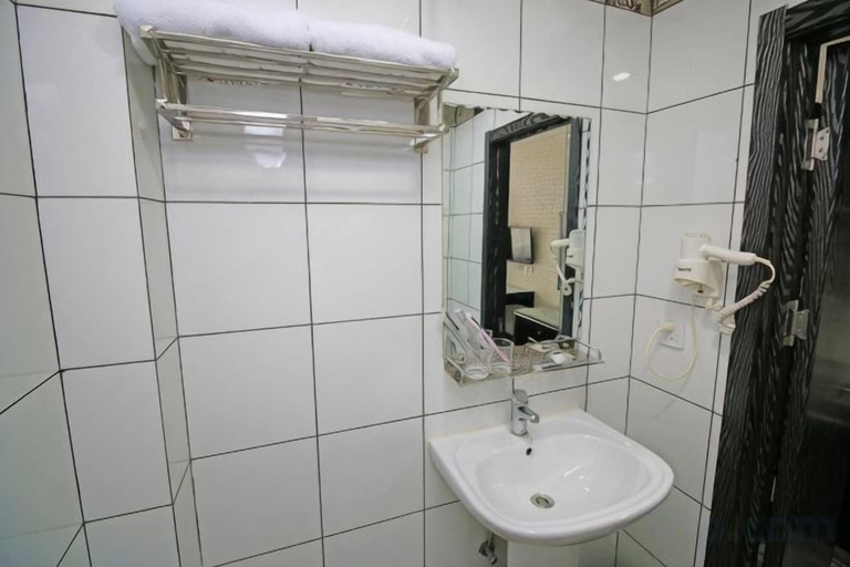 Bathroom 4, Pebble Hotel (Dalian Xi'an Road Jiaotong University), Dalian