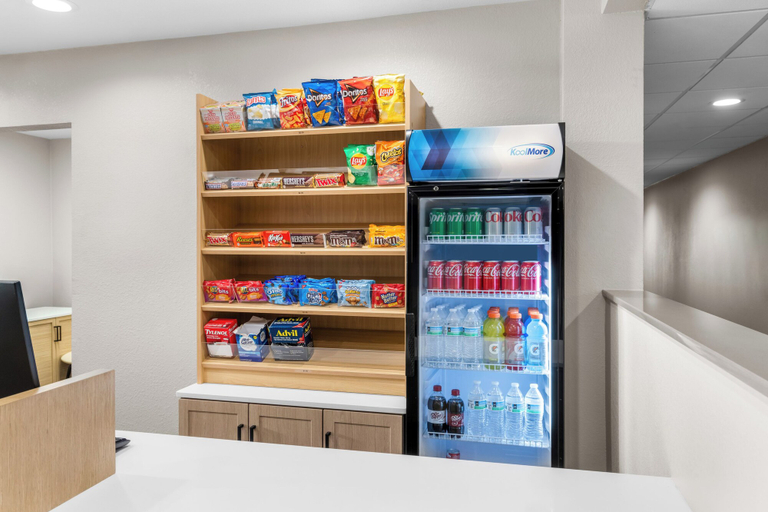 Food & Drinks 5, Days Inn & Suites by Wyndham Brandon Amphitheater, Rankin