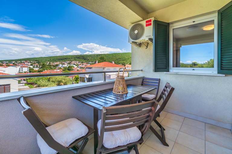 Others 5, Apartments Ravlic, Punat