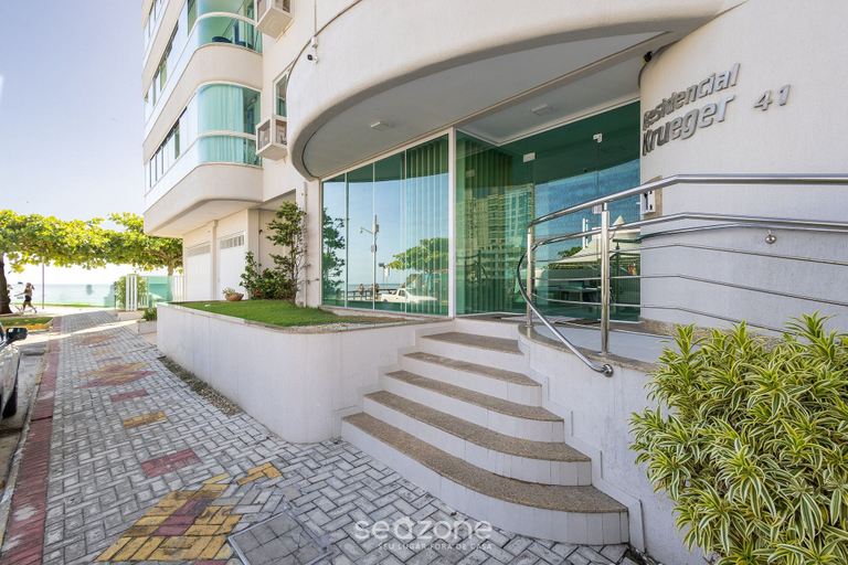 Others 3, Apt w/ Gourmet Balcony Oceanfront Rkr0502, Itapema