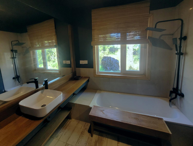Bathroom 4, al pie de las sierras en villa del lago, Tandil