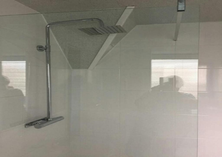 Bathroom 4, The Beaucliffe, Blackpool
