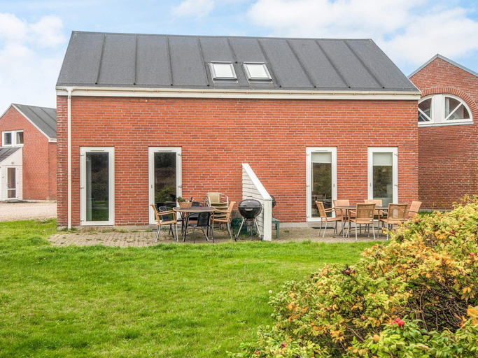 Exterior & Views, Elegant Holiday Home in Rømø near Sea, Tønder