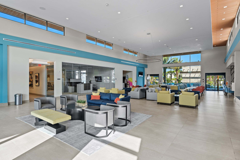 Others 5, Luxury 5suite Home Near Epic Universe, Orange