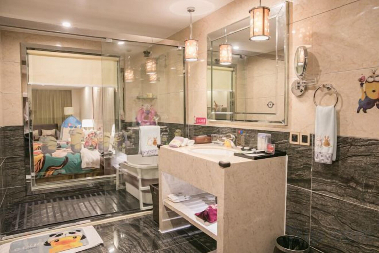 Bathroom 5, Zhongshan Yihe Junli Hotel (Holiday Plaza Branch), Zhongshan