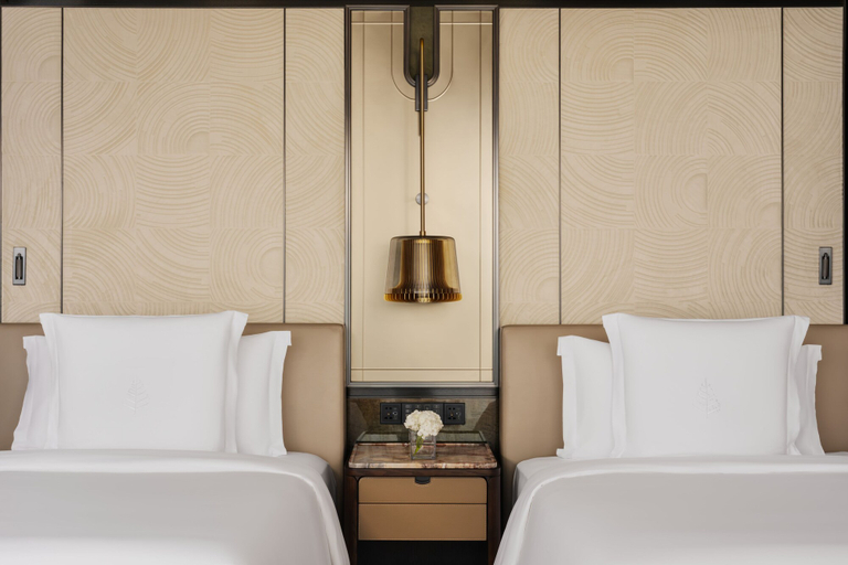 Bedroom 4, Four Seasons Guangzhou, Guangzhou