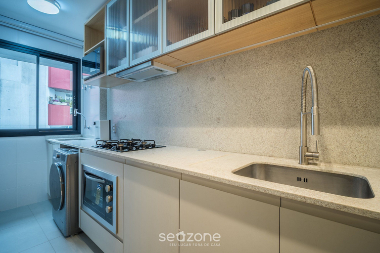 Others 5, Apt w/ BBQ & Balcony 220 m From the Beach Rty0216, Florianopolis