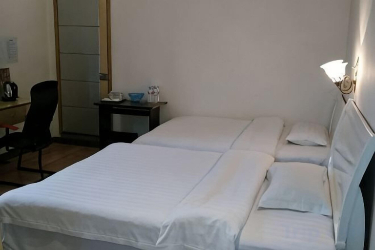 Bedroom 4, Shuangxi Hotel, Hechi