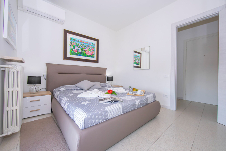 Bedroom 3, Casa dei Quadri, Verona
