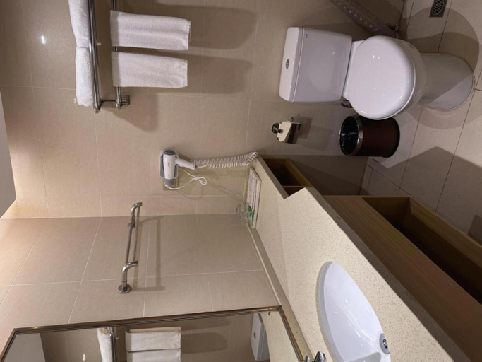 Bathroom 3, Vienna Hotel Fuzhou Changle Shouzhan Hangcheng Metro Station, Fuzhou