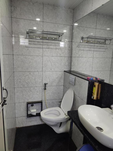 Bathroom 4, Valentines Retreat- Near Candolim Beach, North Goa