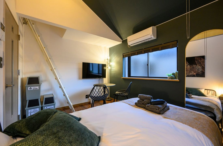 Others 2, Haku Loft Hakata 205, Fukuoka