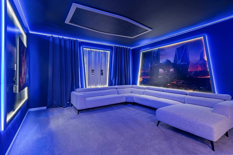 Others 2, 9BR Themed Home Pool, Arcade & Cinema, Orange