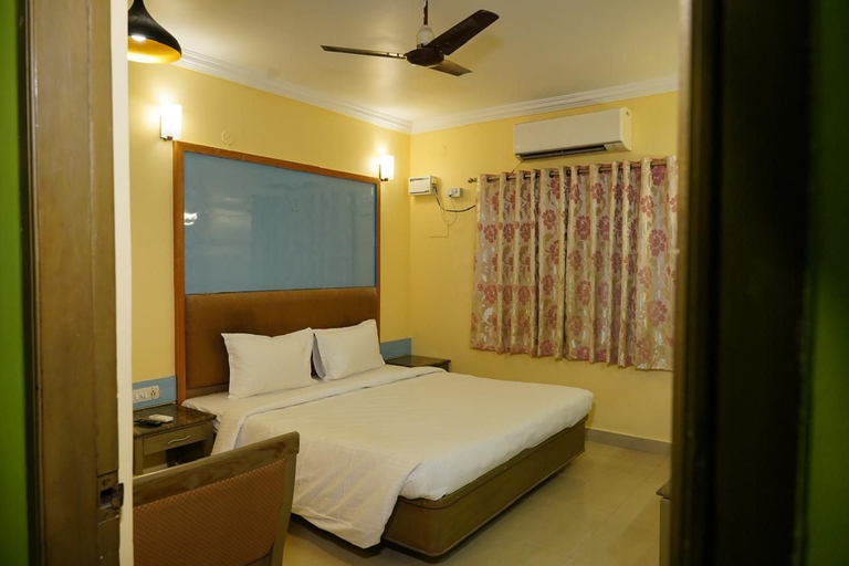Others 4, MIMO Hotels, Vellore