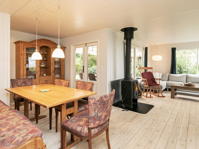 Others 4, 6 Person Holiday Home in Thyholm, Struer