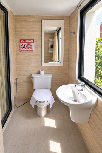 Bathroom 4, Sawasdee House, Phra Nakhon