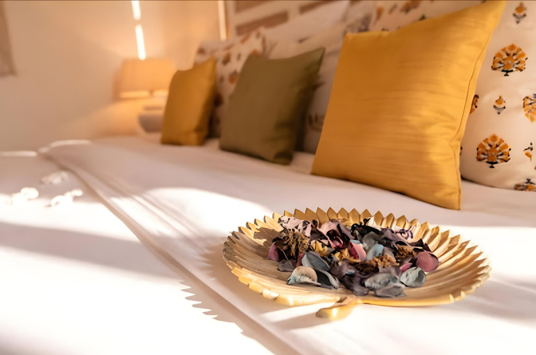 Bedroom, Meraki Suites, Bangalore