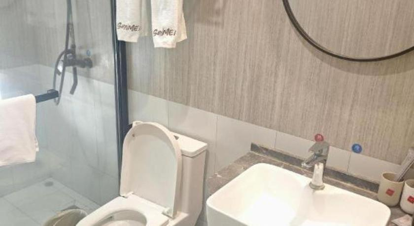 Bathroom 2, Thank Inn Hotel Jiangsu Suzhou Industrial Park Xinpu Road, Suzhou