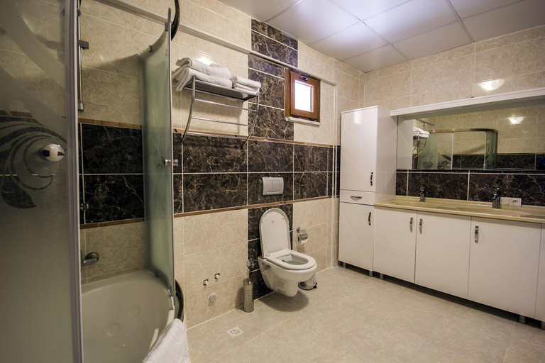 Bathroom 4, Passawanda Hotel, Gömeç