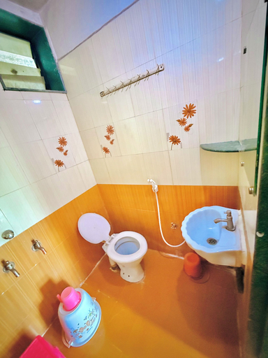 Bathroom 3, Hotel Temple Sai, Ahmadnagar