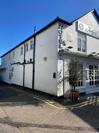 Exterior & Views, Savoro Restaurant With Rooms, London
