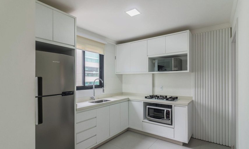 Others 3, Apt w/ BBQ Grill 300m From the Beach May0501, Porto Belo