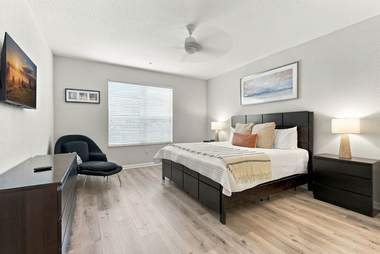Others 3, Spacious 3BR in Prime Orlando Location, Orange