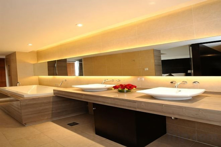 Bathroom 4, Donghuang Kaili Hotel, Beijing