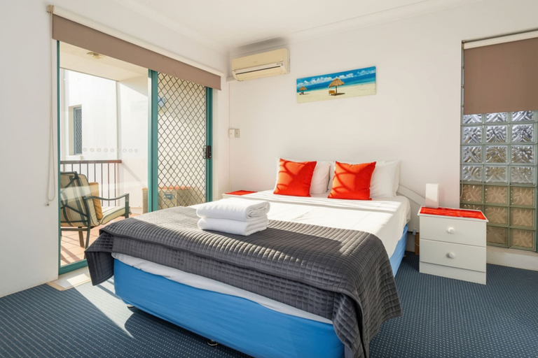 Bedroom 3, Pacific Place Apartments, Gold Coast