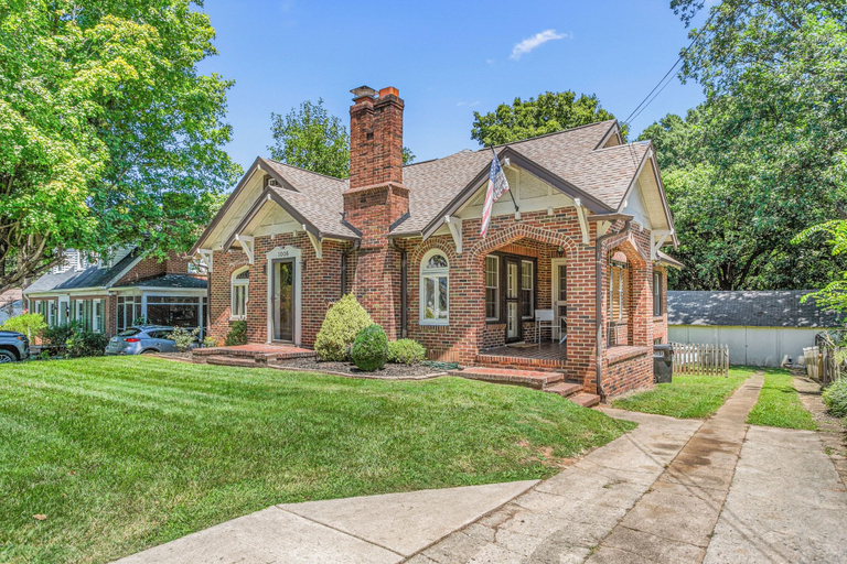 Others 5, Downtown 3-bedroom HPU & Furniture Mkt, Guilford
