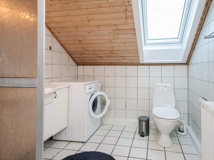 Bathroom 3, 6 Person Holiday Home in Romo, Tønder