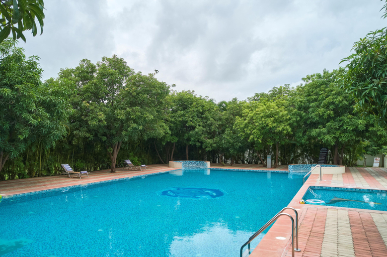 Sport & Beauty 5, Sarovar Portico Gir, Junagadh