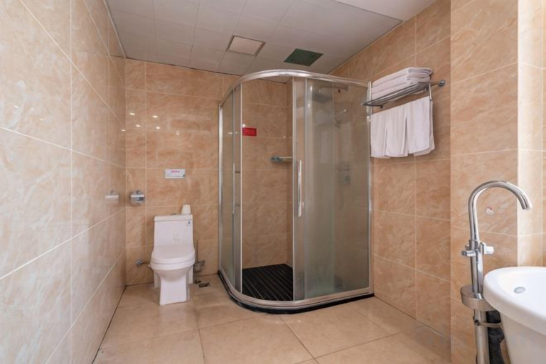 Bathroom 4, Yihao Hotel, Putian