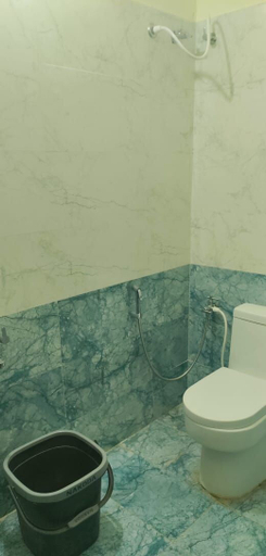 Bathroom 4, Viji Towers Tiruvannamalai, Tiruvannamalai